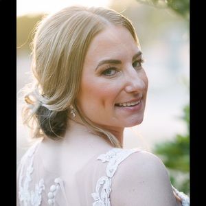 Meet your posher, Rikki